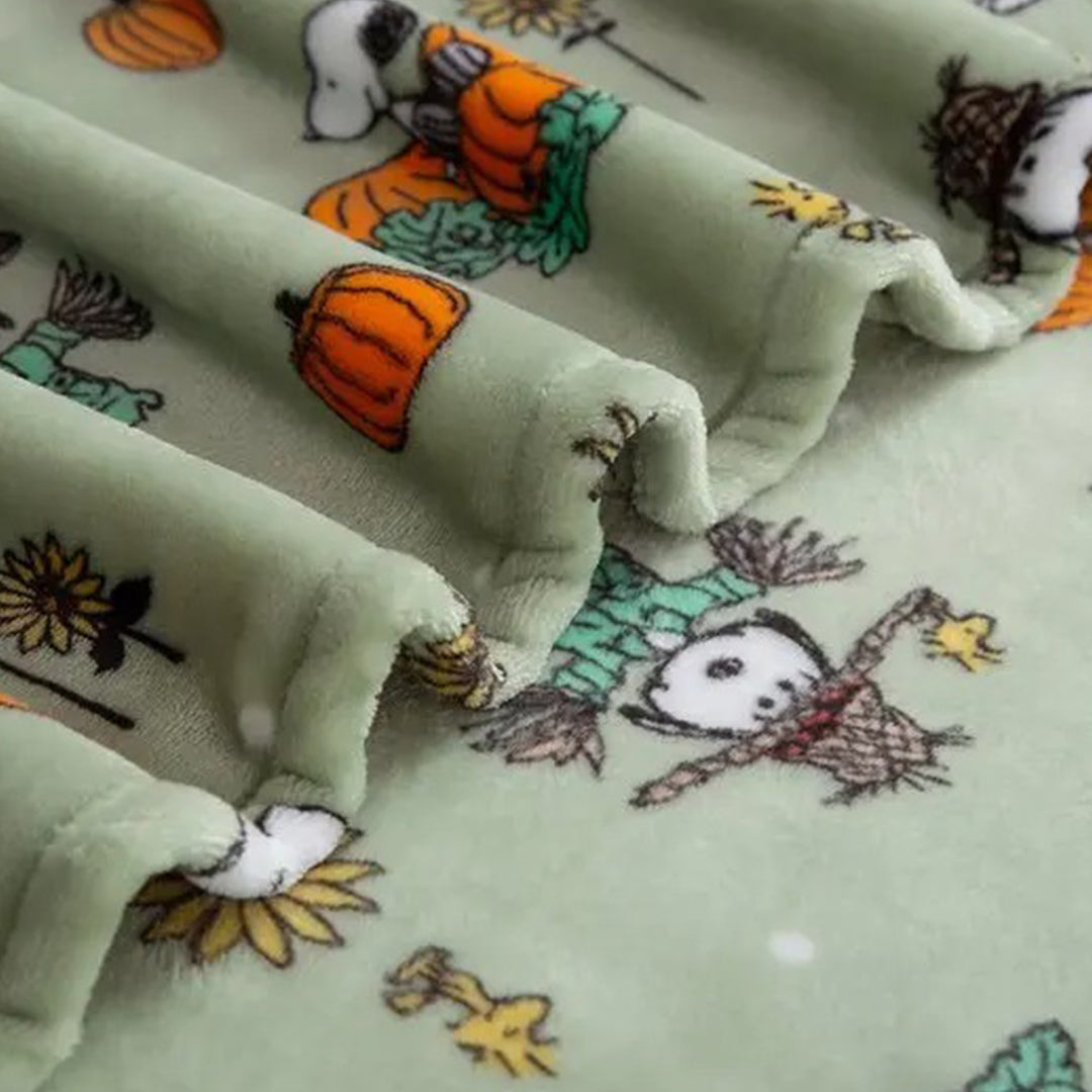 Peanuts Harvest Plush Throw Blanket