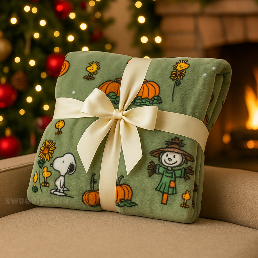 Peanuts Harvest Plush Throw Blanket